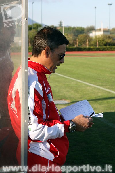 Sergio Fadda legge gli appunti